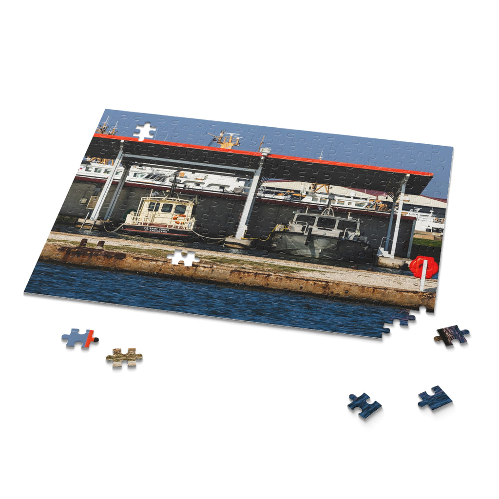 Harbor Boat Dock Puzzle — Scenic Waterfront Jigsaw (120/252/500 pcs)