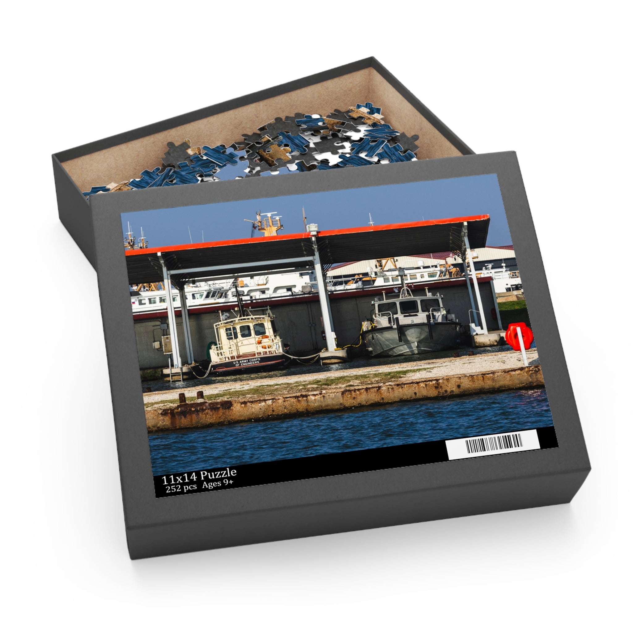 Harbor Boat Dock Puzzle — Scenic Waterfront Jigsaw (120/252/500 pcs)
